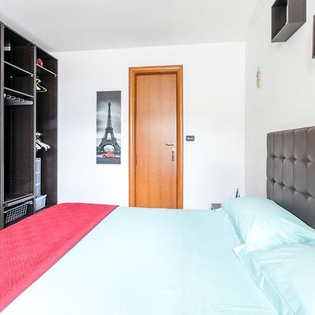 Lecce Colorful Flat With Terrace & Parking Daire Dış mekan fotoğraf