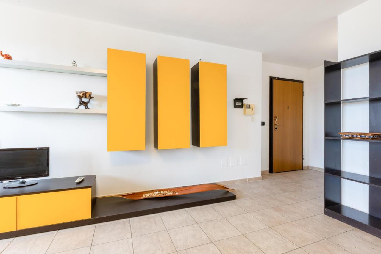 Lecce Colorful Flat With Terrace & Parking Daire Dış mekan fotoğraf
