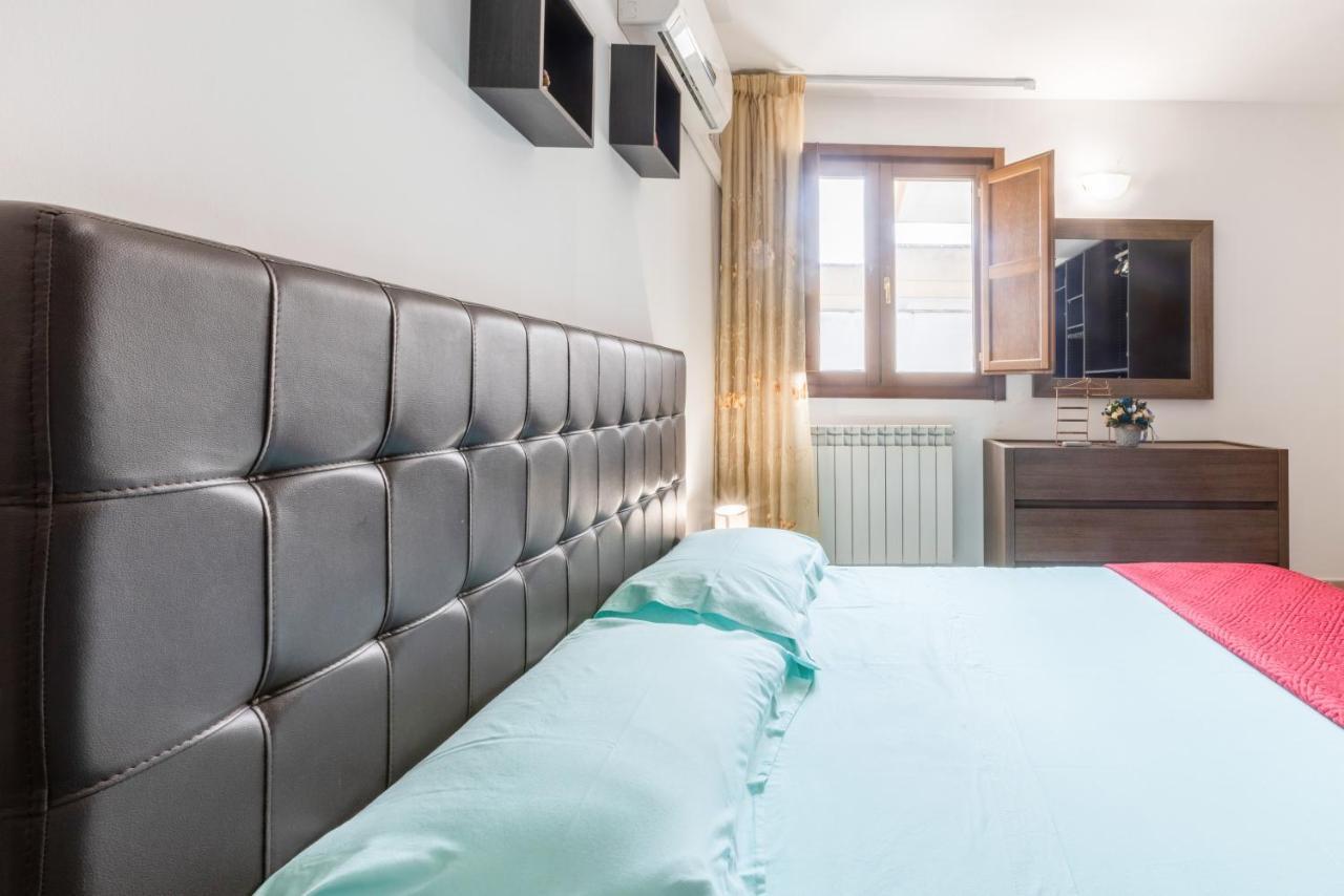 Lecce Colorful Flat With Terrace & Parking Daire Dış mekan fotoğraf