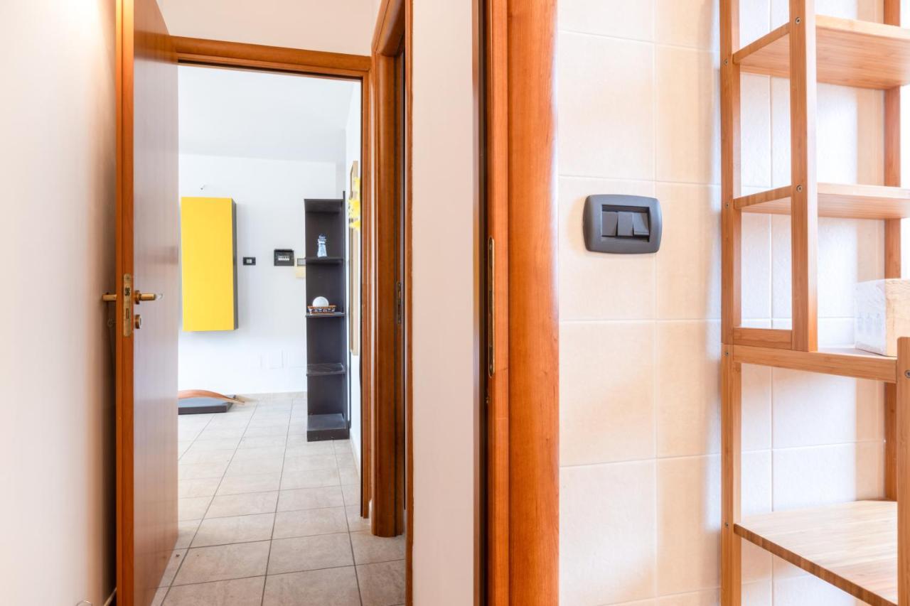 Lecce Colorful Flat With Terrace & Parking Daire Dış mekan fotoğraf