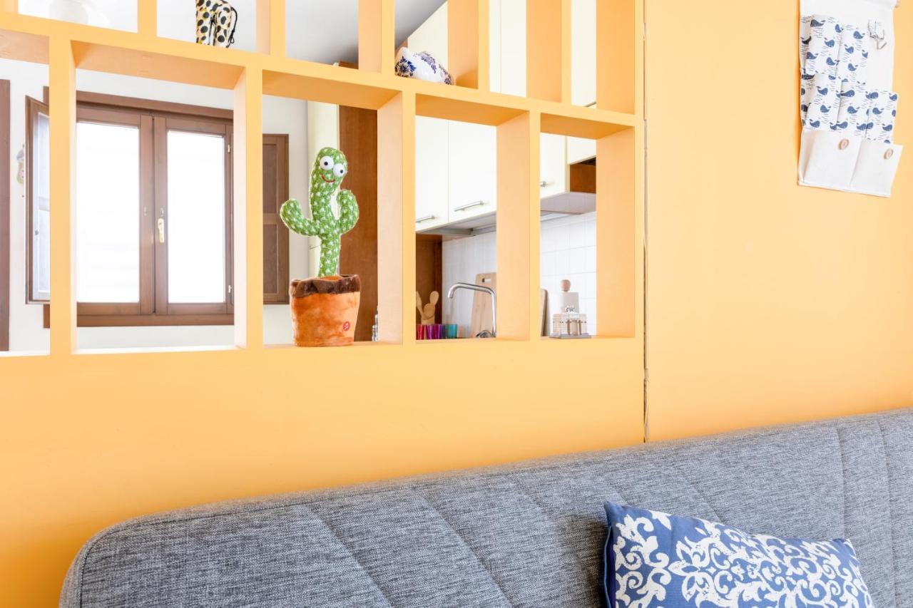Lecce Colorful Flat With Terrace & Parking Daire Dış mekan fotoğraf